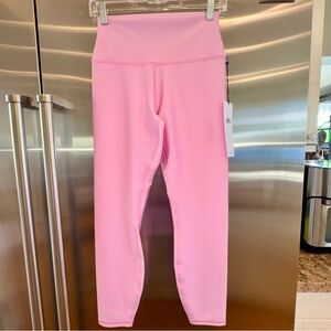 NWT Alo 7/8 Airlift High Waist Legging in Sweet Pink , Brand New Yoga Pants